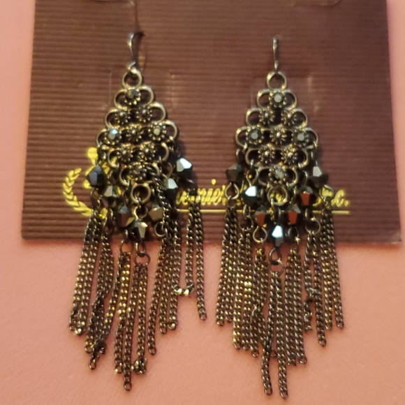 Earrings - Picture 5 of 5